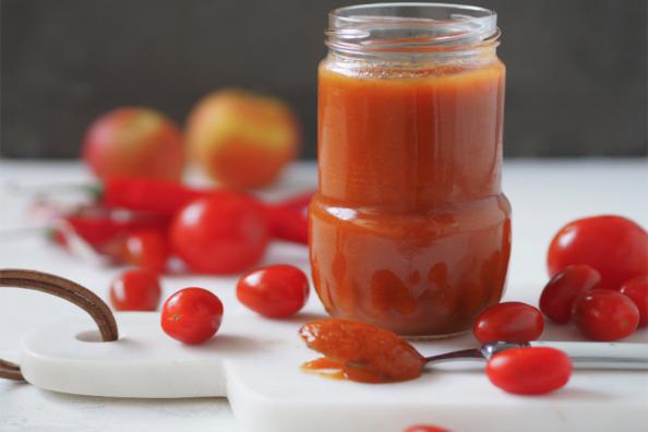 بررسی مواد مغذی موجود در رب گوجه فرنگی