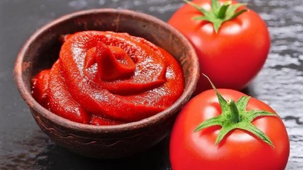 تاثیر رب گوجه فرنگی بر طعم غذا